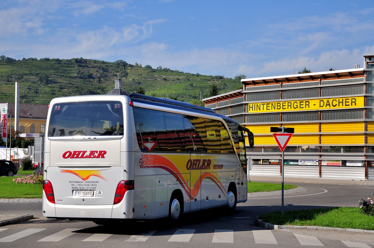 Setra 411 HD von Ohler Reisen aus �sterreich am 18.9.2014 in Krems gesehen.