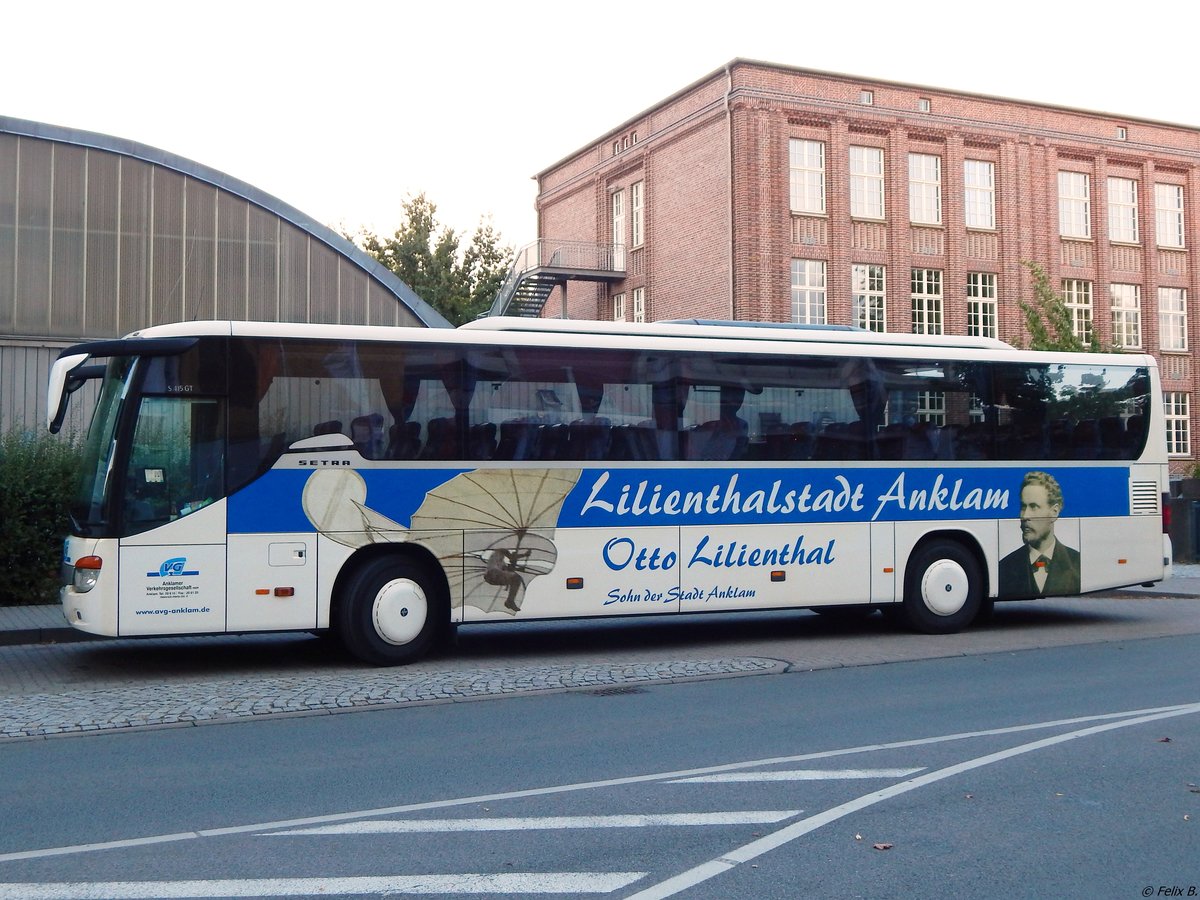 Setra 415 GT der Anklamer Verkehrsgesellschaft in Neubrandenburg.