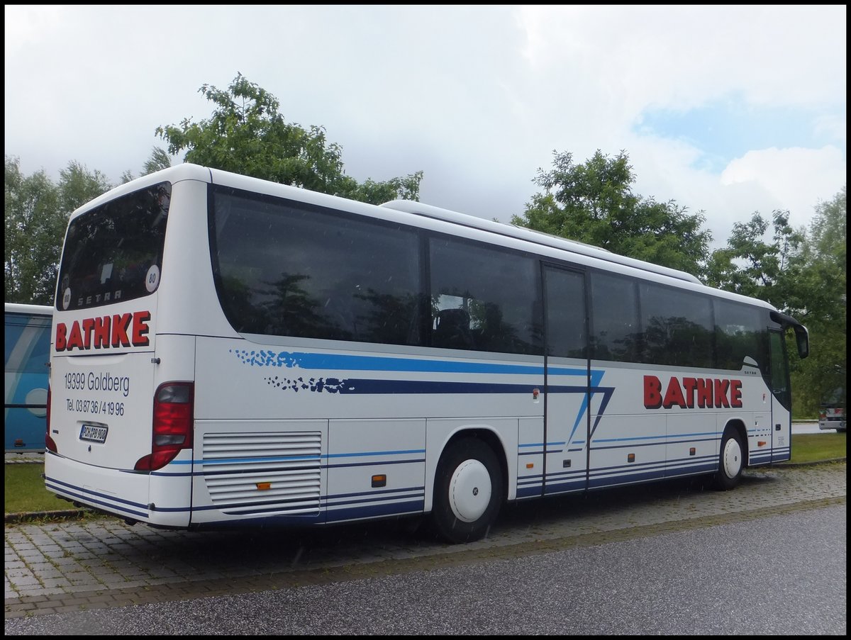 Setra 415 GT von Bathke aus Deutschland in Rostock.