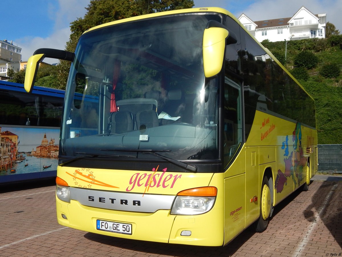Setra 415 GT-HD von Alge-Reisen aus Deutschland im Stadthafen Sassnitz.