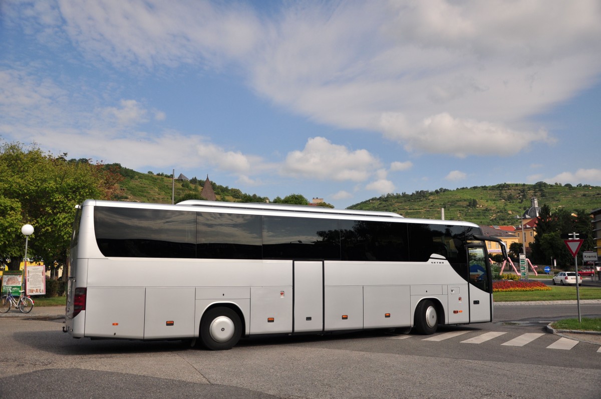 Setra 415 GT-HD aus �sterreich am 12.Juli 2014 in Krems.