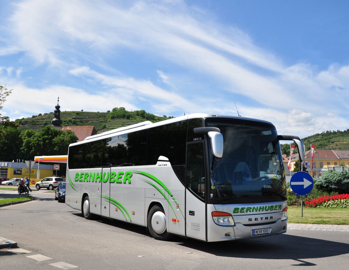 Setra 415 GT-HD von Bernhuber Reisen aus Nieder�sterreich im Juni 2015 in Krems unterwegs.