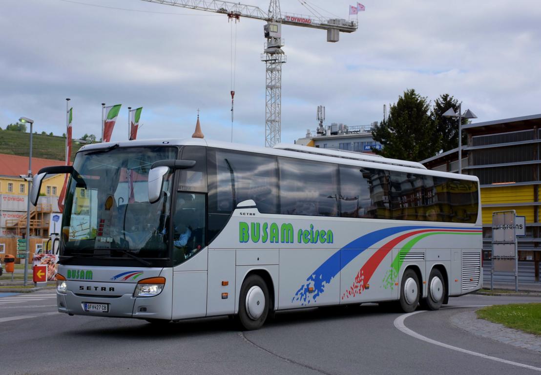 Setra 415 GT-HD von BUSAM Reisen aus �sterreich in Krems.