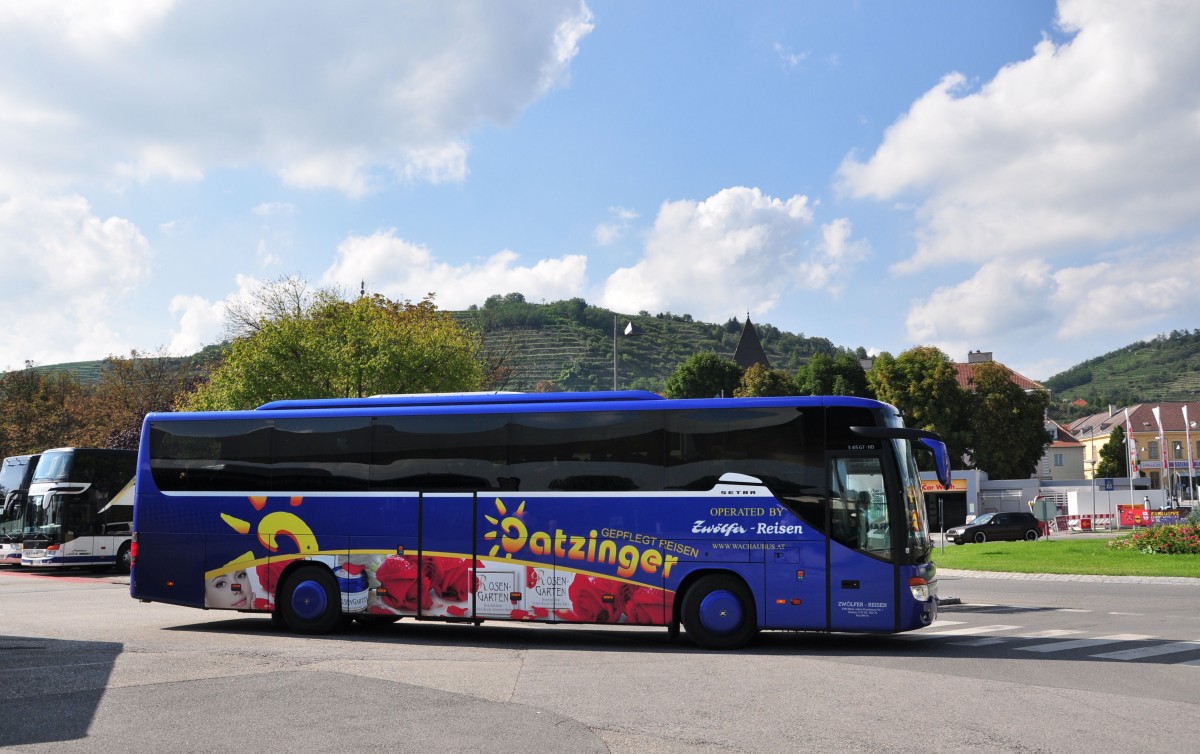 Setra 415 GT-HD von Datzinger Reisen aus Nieder�sterreich am 22.August 2014 in Krems.