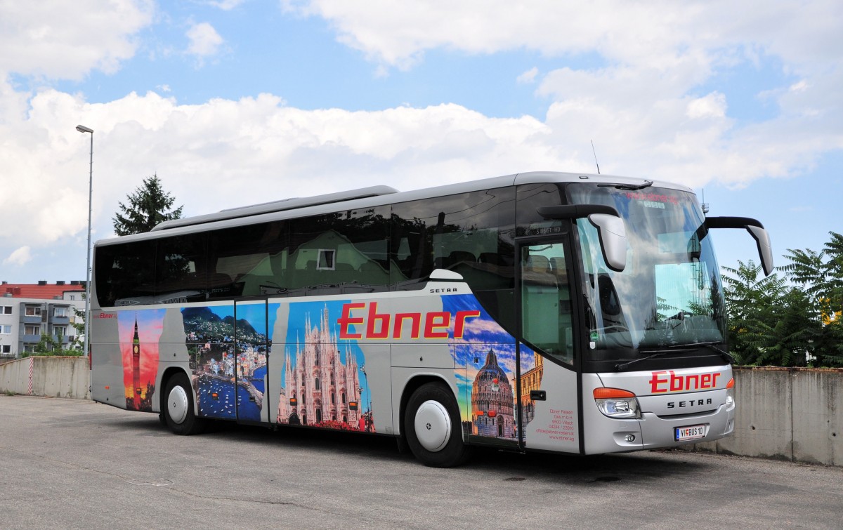 Setra 415 GT-HD von Ebner Reisen aus �sterreich am 12. Juli 2014 in Krems gesehen.