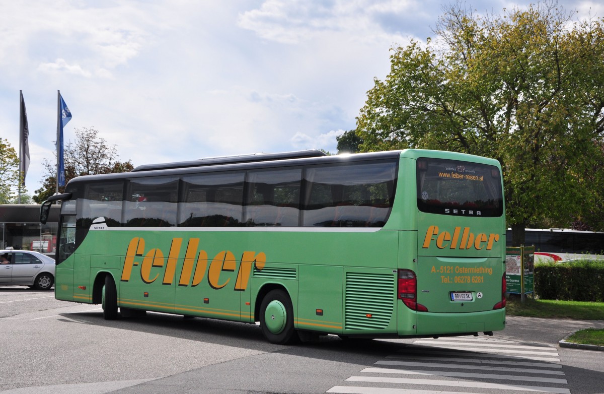 Setra 415 GT-HD von Felber Reisen aus �sterreich am 29.August 2014 in Krems gesehen.