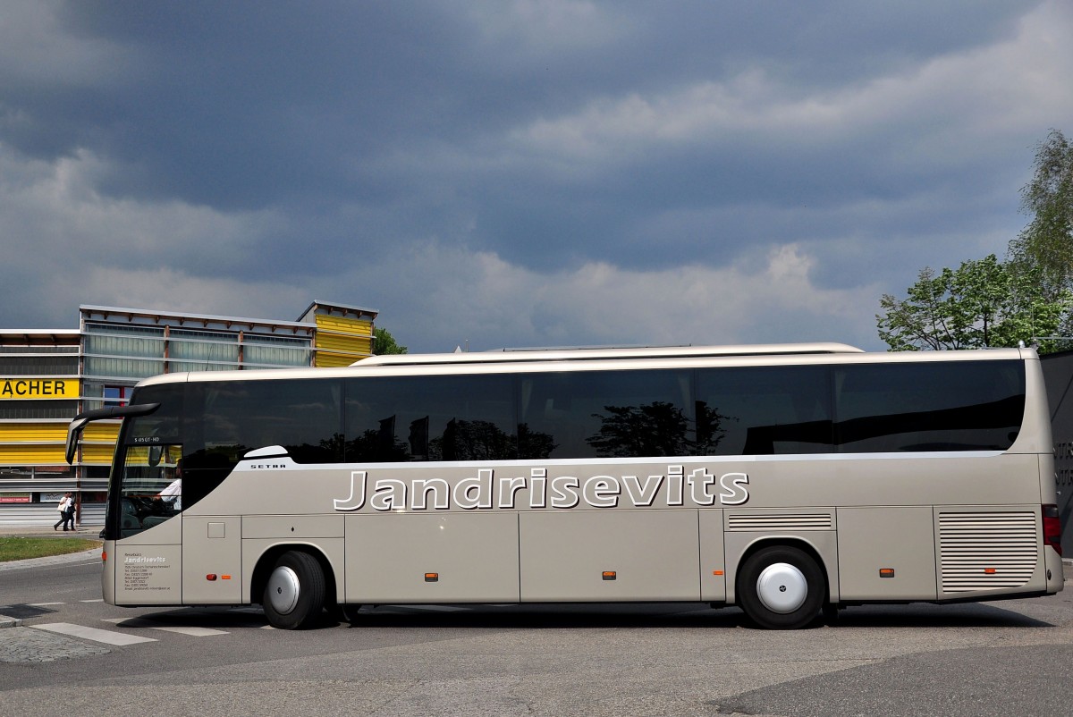 Setra 415 GT-HD von Jandrisevits aus �sterreich im Mai 2014 in Krems.