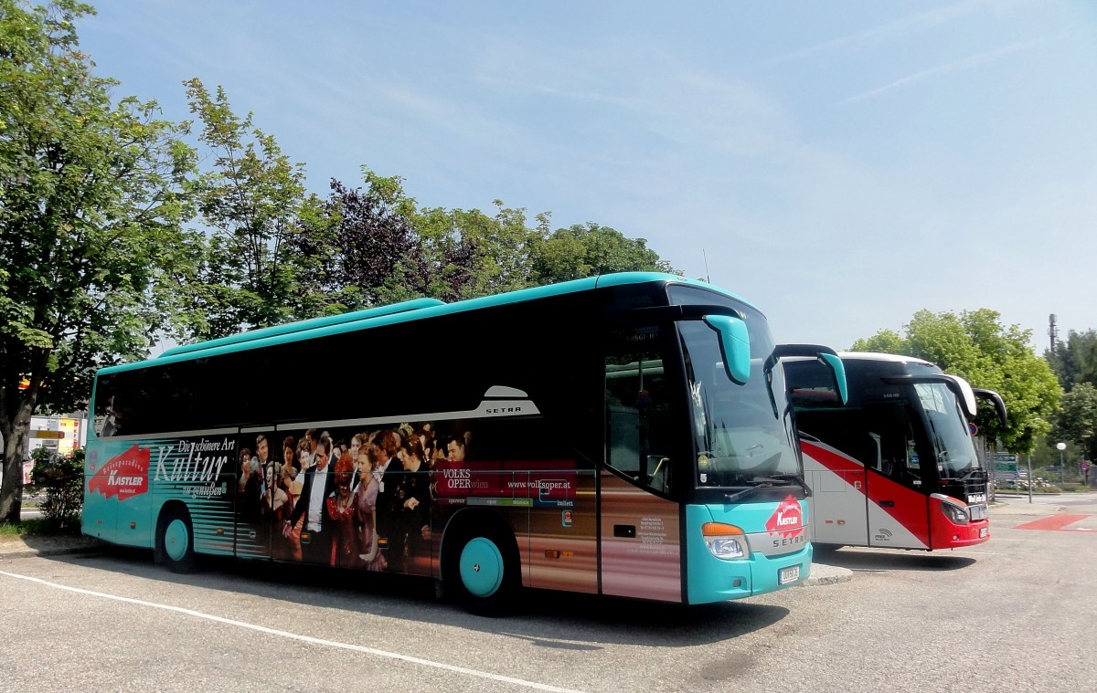 SETRA 415 GT-HD von KASTLER Busreisen / �sterreich am 19.6.2013 in Krems an der Donau.