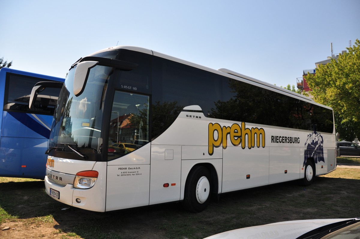 Setra 415 GT-HD von Prehm Reisen aus �sterreich am 19.7.2014 in Krems.