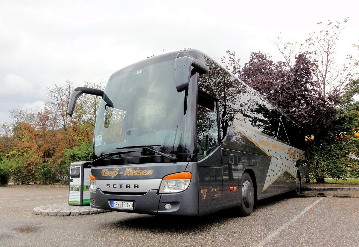 Setra 415 GT-HD von Thei� Reisen aus der BRD in Krems gesehen.