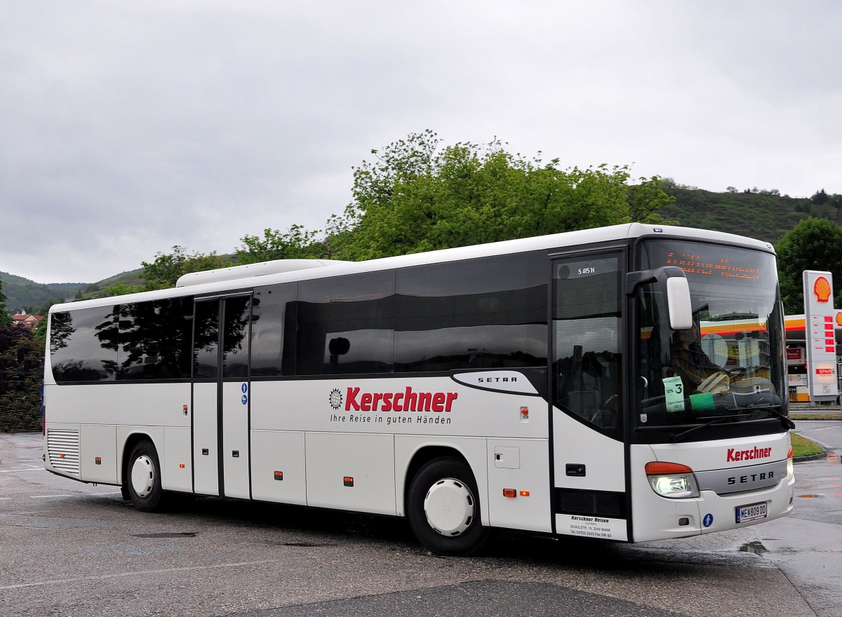 Setra 415 H von Kerschner Reisen aus �sterreich am 17.Mai 2014 in Krems unterwegs.