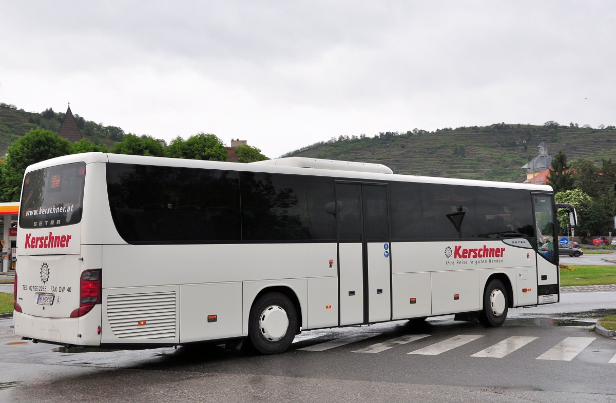 Setra 415 H von Kerschner Reisen aus �sterreich am 17.Mai 2014 in Krems unterwegs.