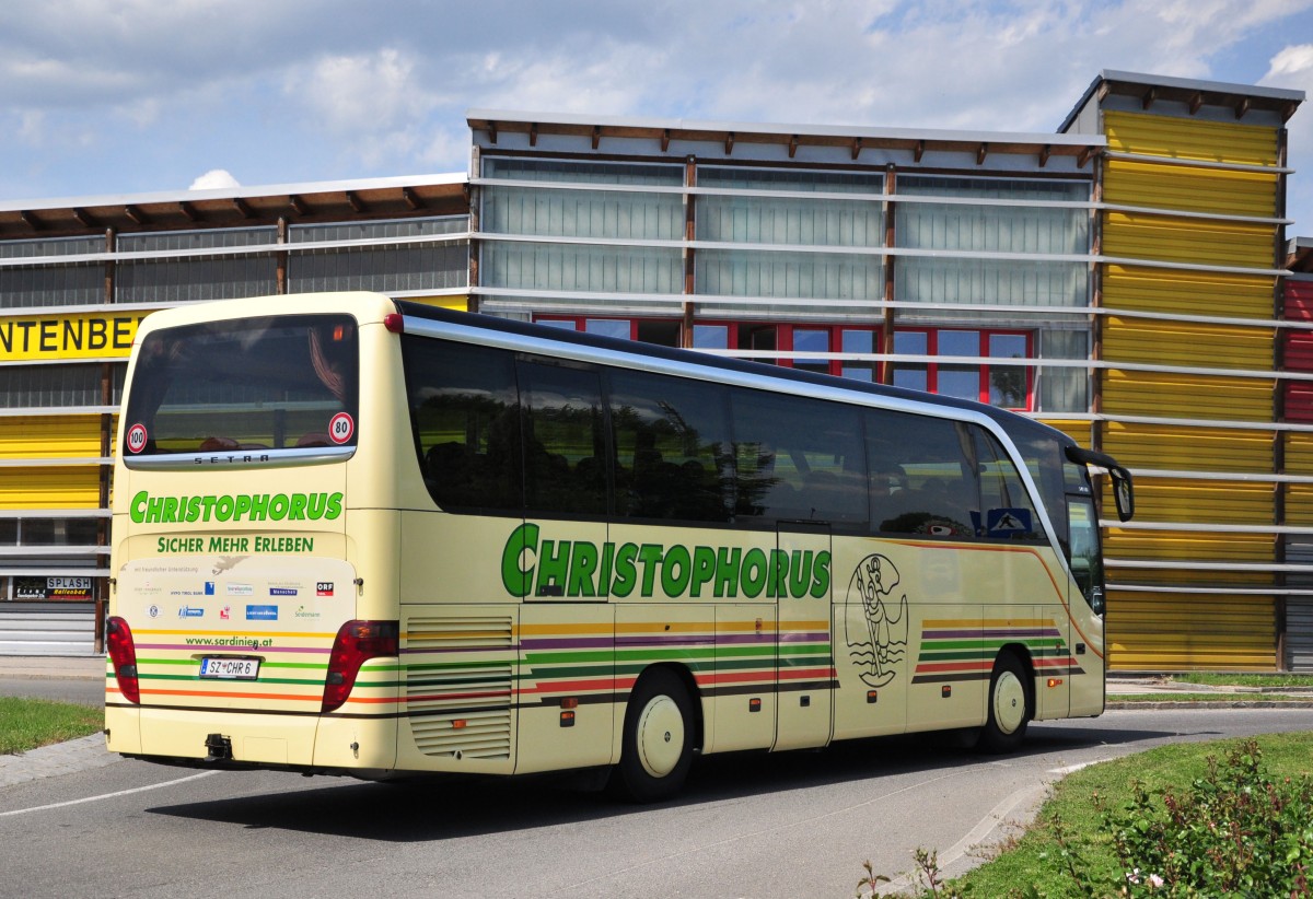 Setra 415 HD von Christophorus Reisen aus �sterreich im Mai 2015 in Krems.