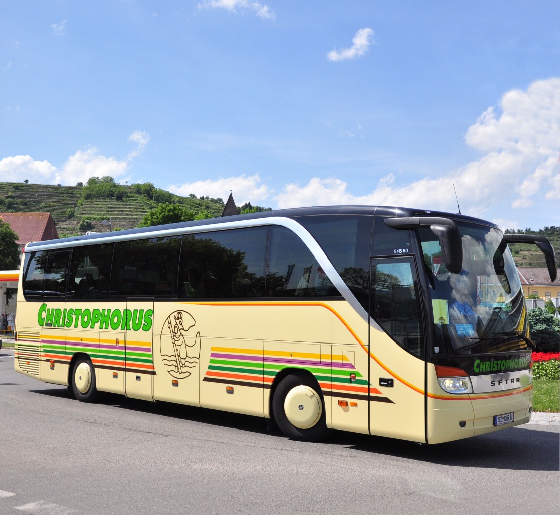 Setra 415 HD von Christophorus Reisen aus �sterreich im Mai 2015 in Krems.