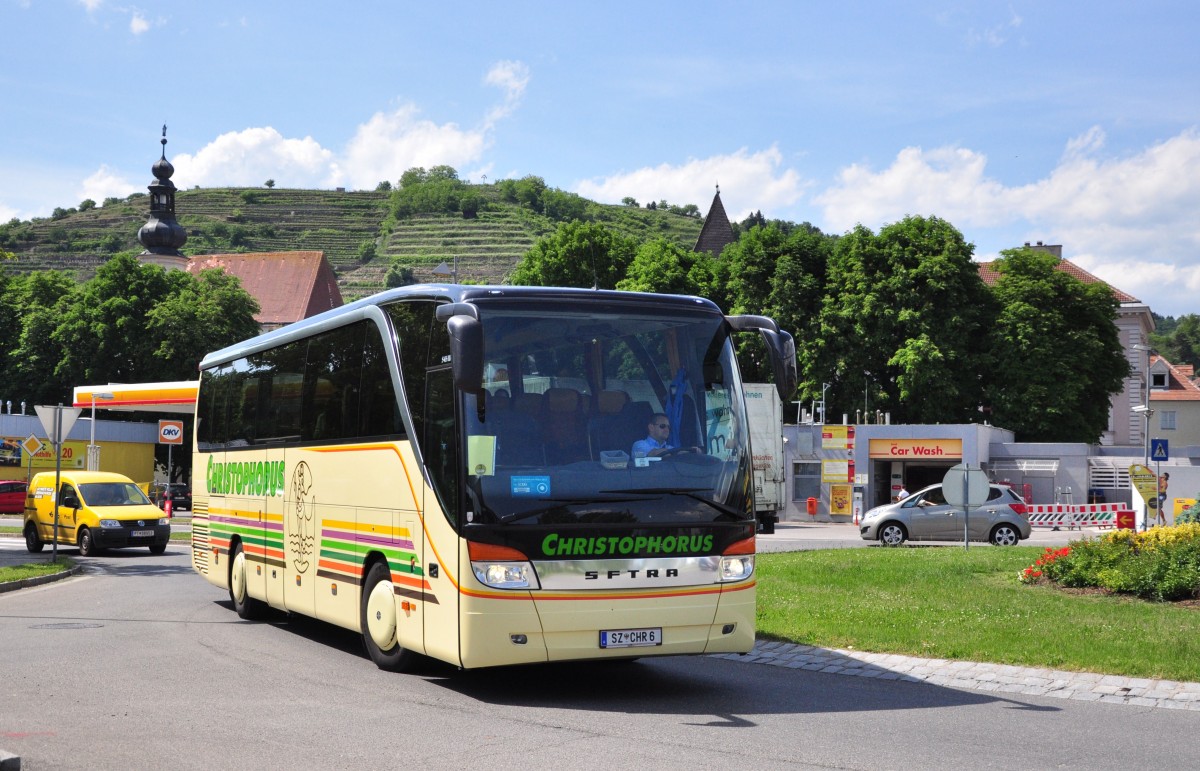 Setra 415 HD von Christophorus Reisen aus �sterreich im Mai 2015 in Krems.