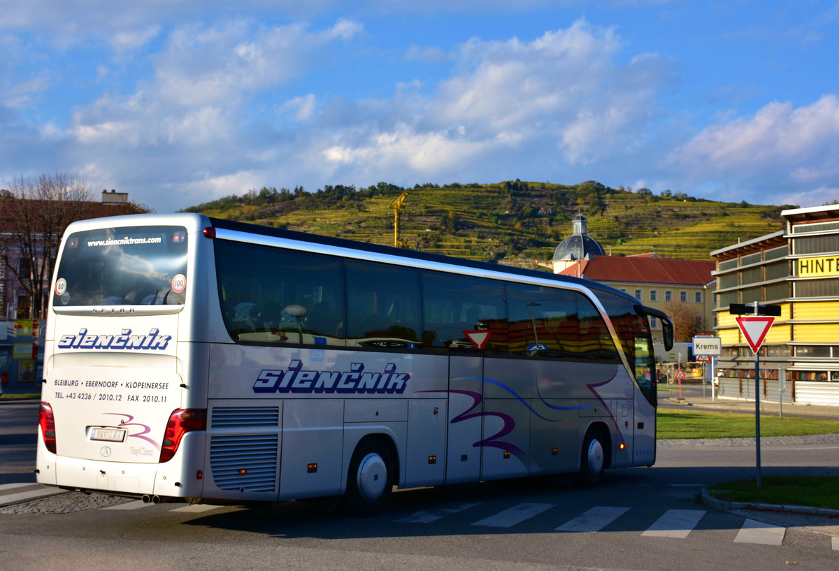 Setra 415 HD von Siencnik Reisen aus �sterreich in Krems.