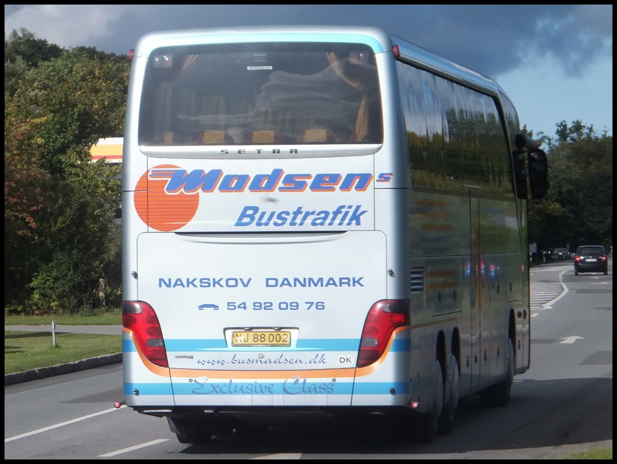 Setra 415 HDH von Madsen aus D�nemark in Sassnitz.