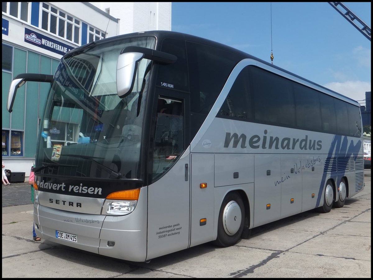 Setra 415 HDH von Meinardus aus Deutschland (ex Vokuhl) im Stadthafen Sassnitz.