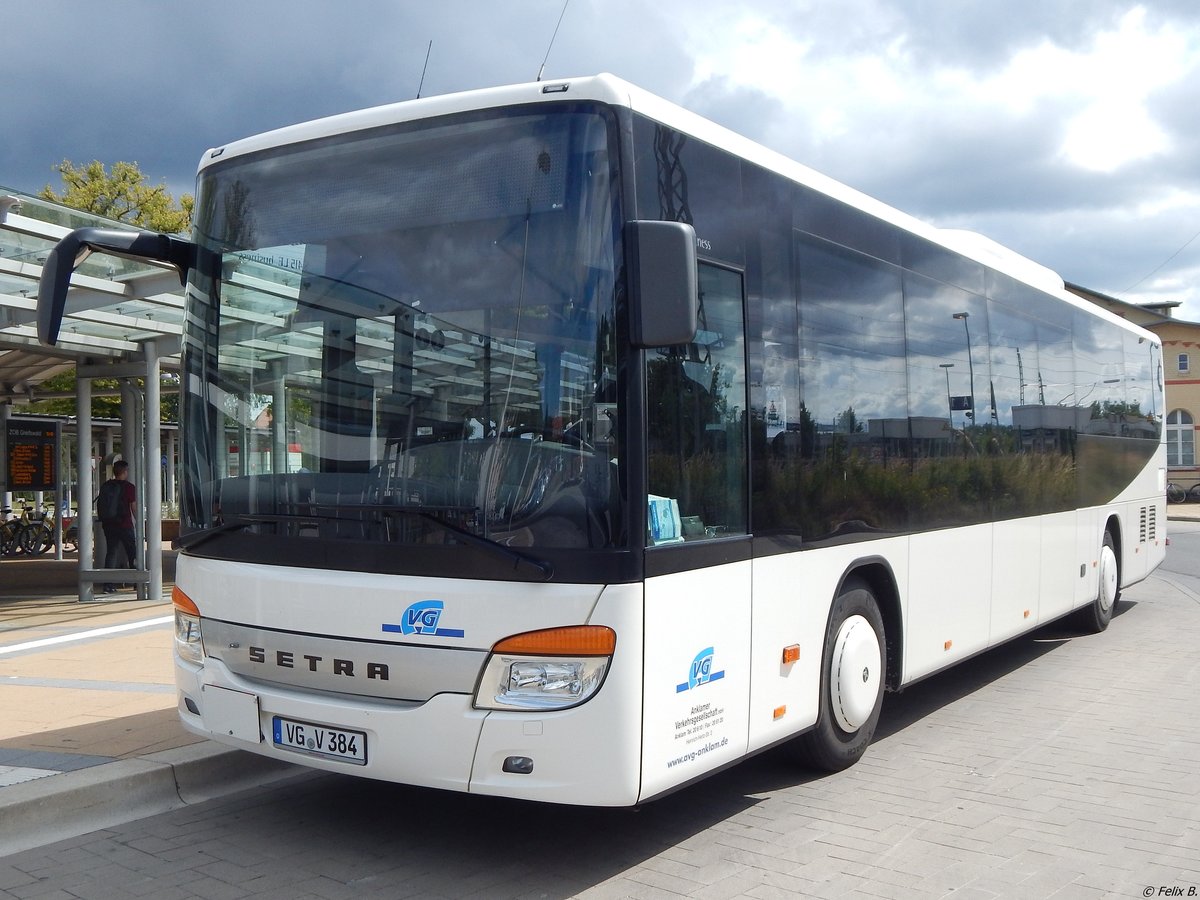 Setra 415 LE Business der Anklamer Verkehrsgesellschaft in Greifswald.