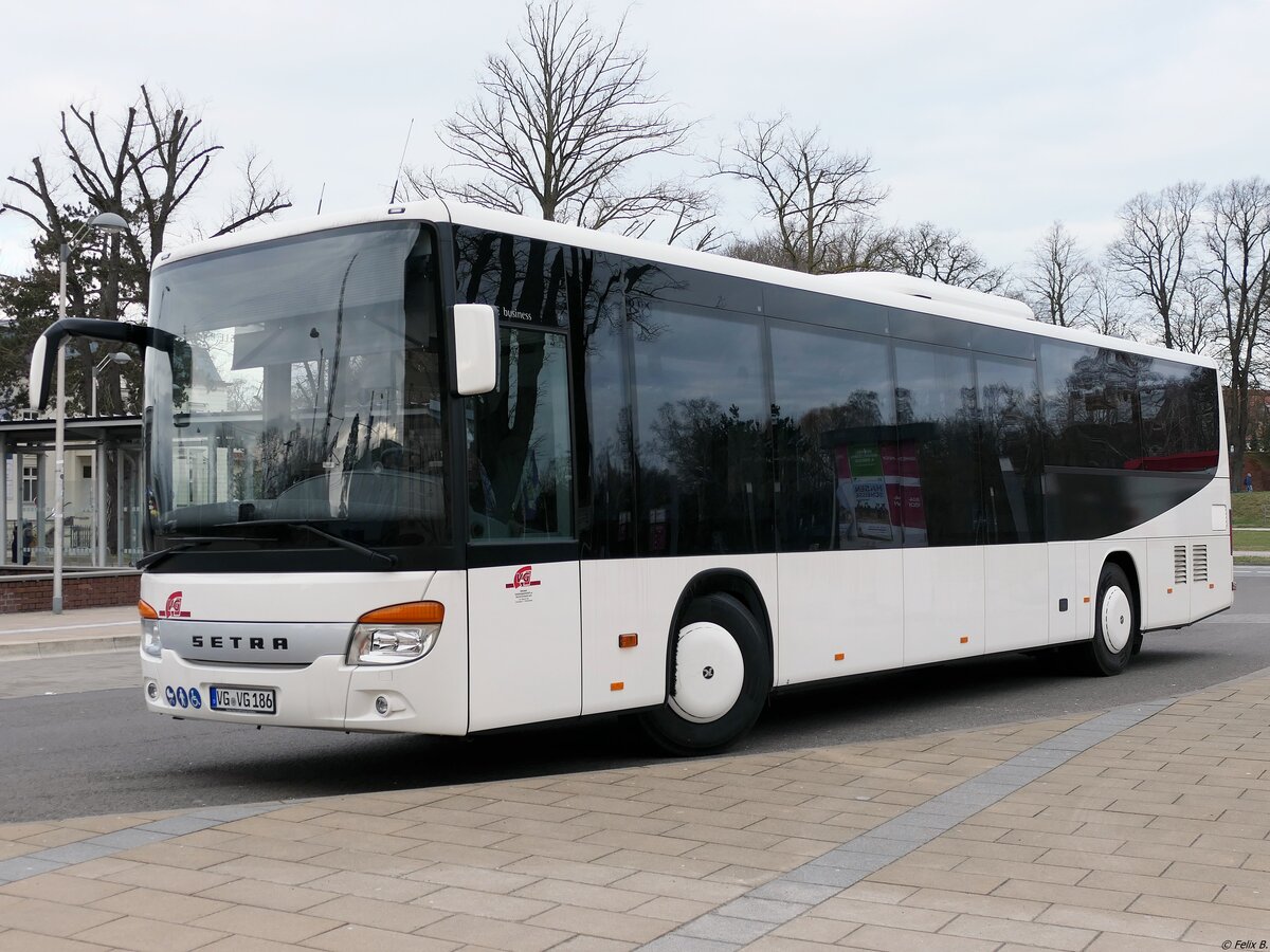 Setra 415 LE Business der Anklamer Verkehrsgesellschaft in Greifswald. 