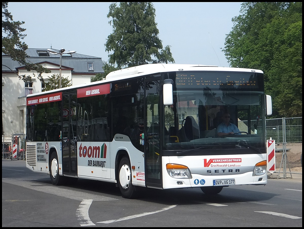 Setra 415 NF der Verkehrsbetrieb Greifswald-Land GmbH in Greifswald.