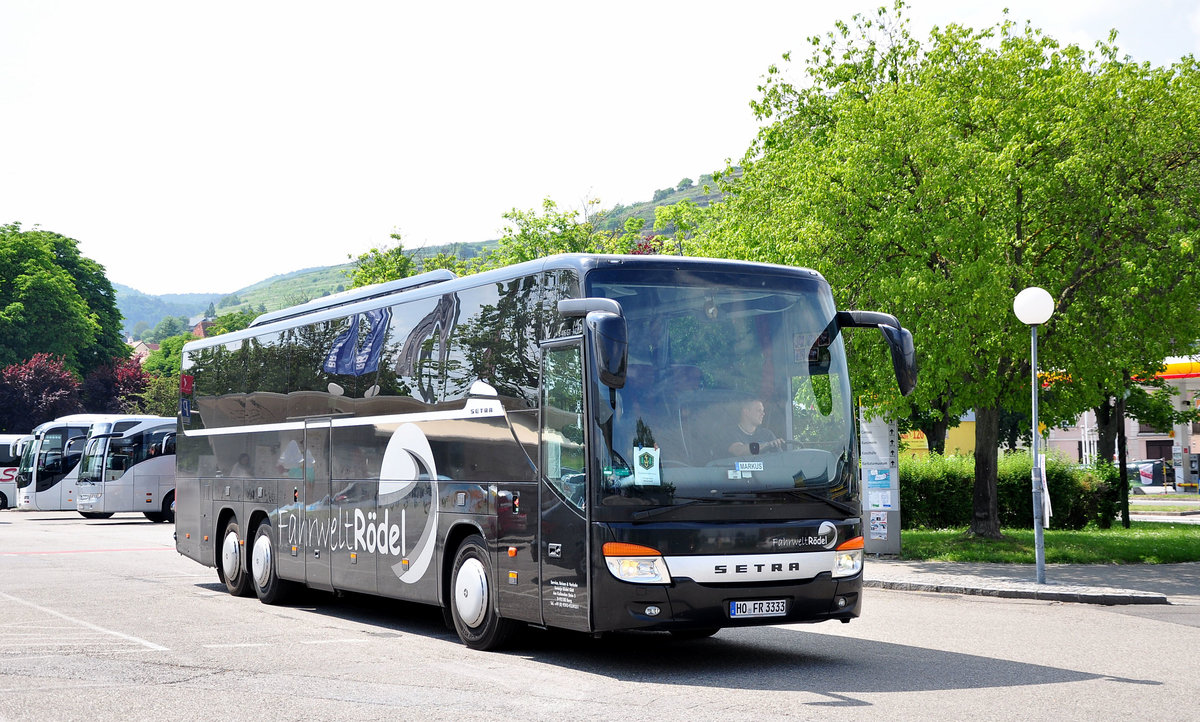 Setra 416 GT-HD von der Fahrwelt R�DEL aus der BRD in Krems gesehen.