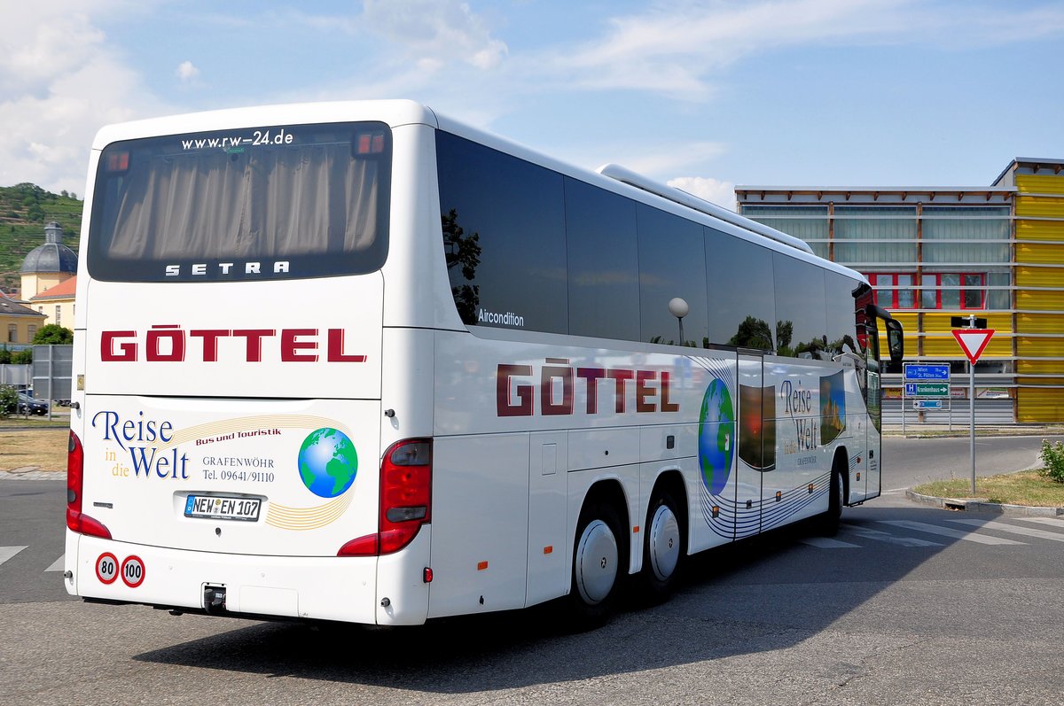 Setra 416 GT-HD von G�ttl Reisen aus der BRD in Krems gesehen.