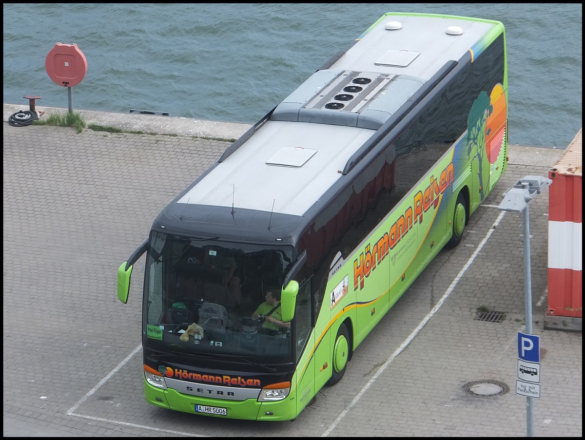 Setra 416 GT-HD von H�rmann Reisen aus Deutschland im Stadthafen Sassnitz.