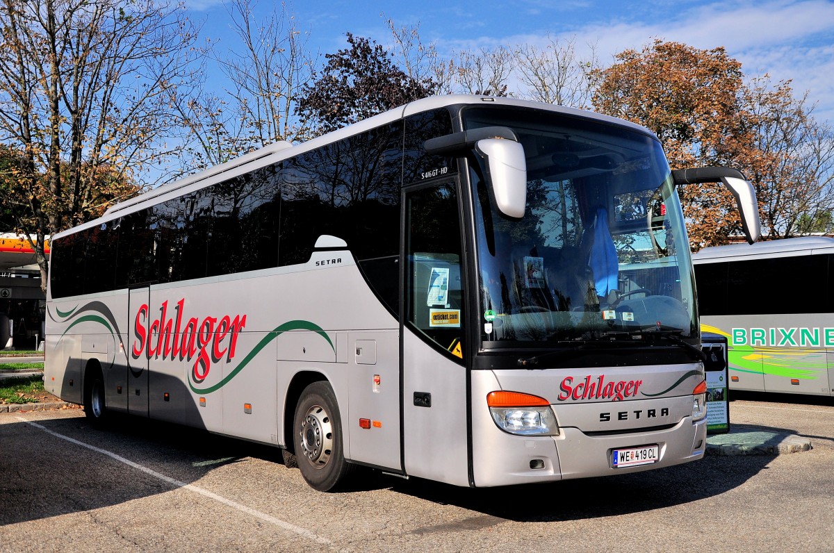 Setra 416 GT-HD von Schlager Reisen aus �sterreich am 18.9.2014 in Krems gesehen.