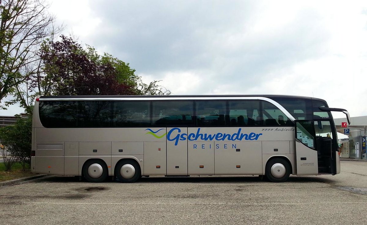 Setra 416 HDH von Gschwendner Reisen aus �sterreich 2018 in Krems.