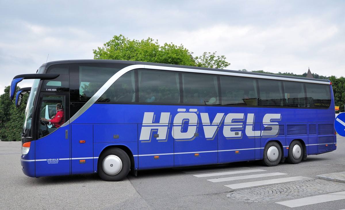 SETRA 416 HDH von H�VELS / BRD am 25.5.2013 in Krems an der Donau.