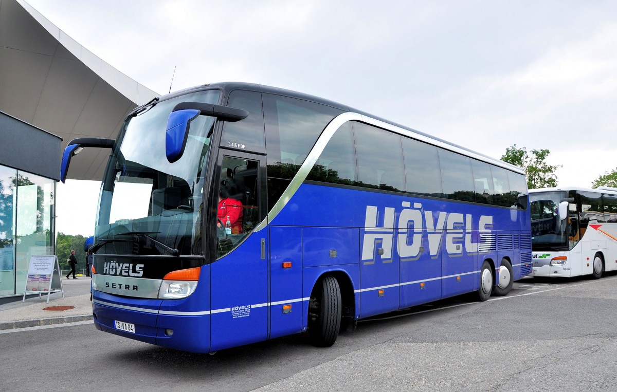 SETRA 416 HDH von H�VELS / BRD am 25.5.2013 in Krems.