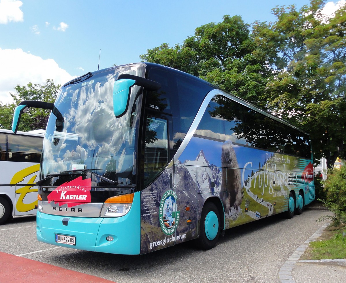 SETRA 416 HDH von KASTNER Busreisen / �sterreich am 12.6.2013 in Krems gesehen.