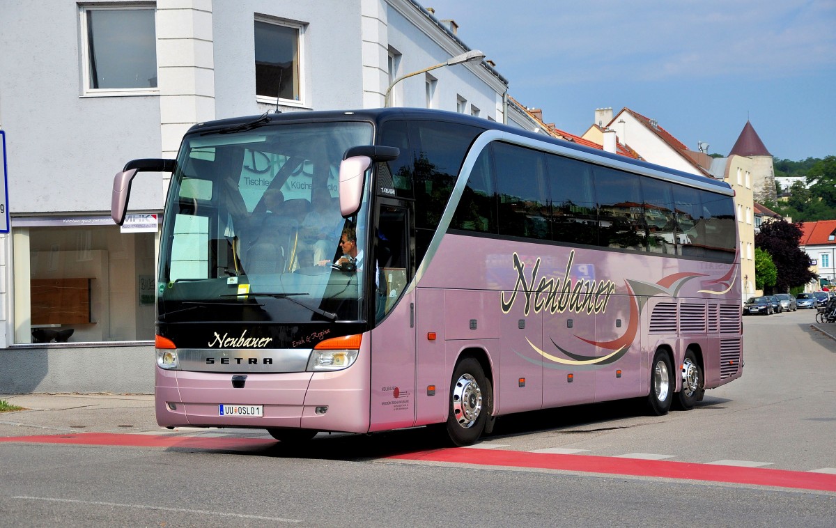Setra 416 HDH von Neubauer Reisen aus �sterreich am 27.Juli 2014 in Krems gesehen.