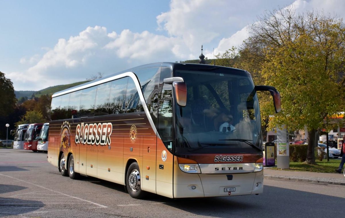Setra 416 HDH von S�gesser Reisen aus der CH 09/2017 in Krems.