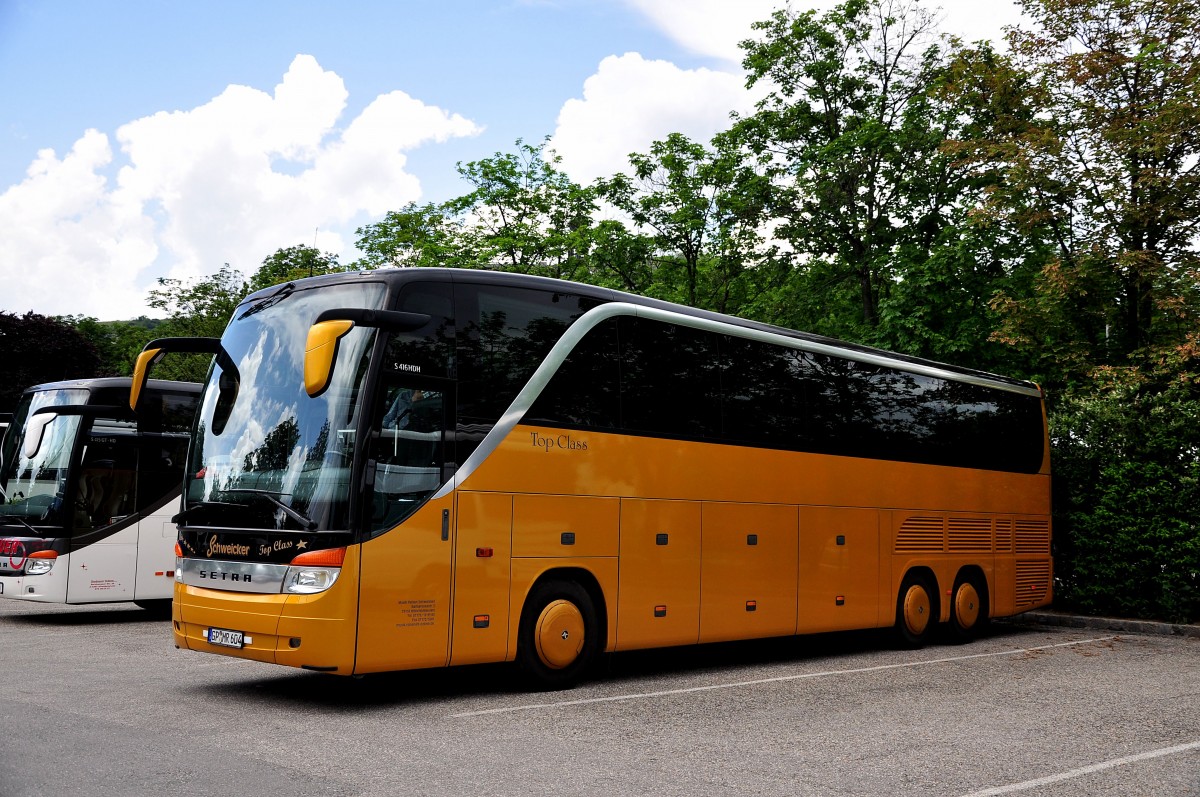Setra 416 HDH von Schweicker Reisen aus Deutschland am 24. Mai 2014 in Krems unterwegs.