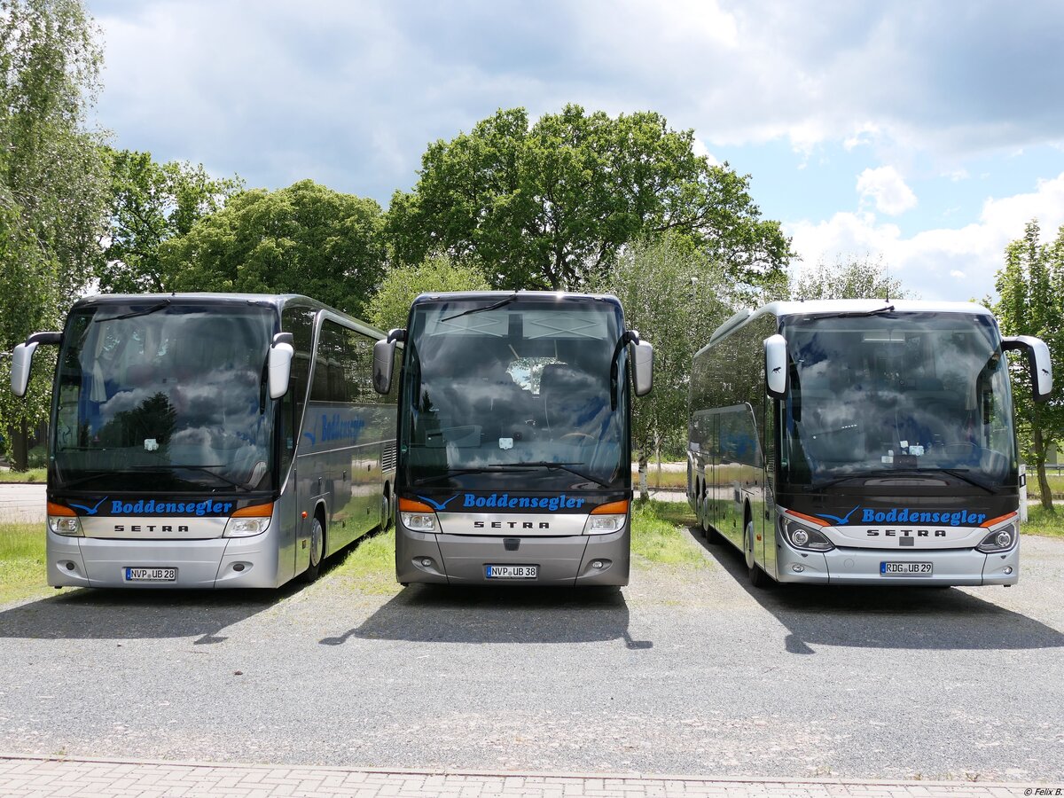 Setra 416 HDH und Setra 516 HD von Boddensegler aus Deutschland in Marlow.