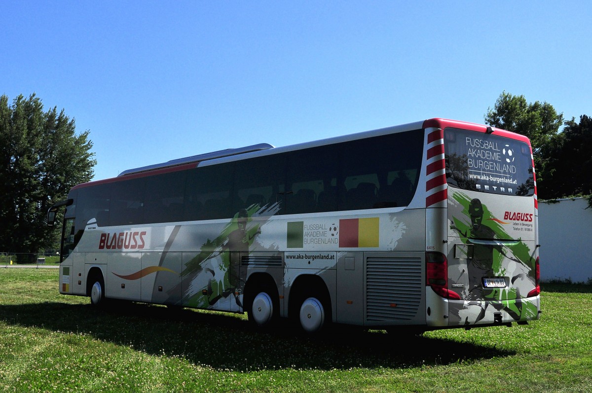 SETRA 417 GT-HD von BLAGUSS / �sterreich am 9.7.2013 in Krems an der Donau.
