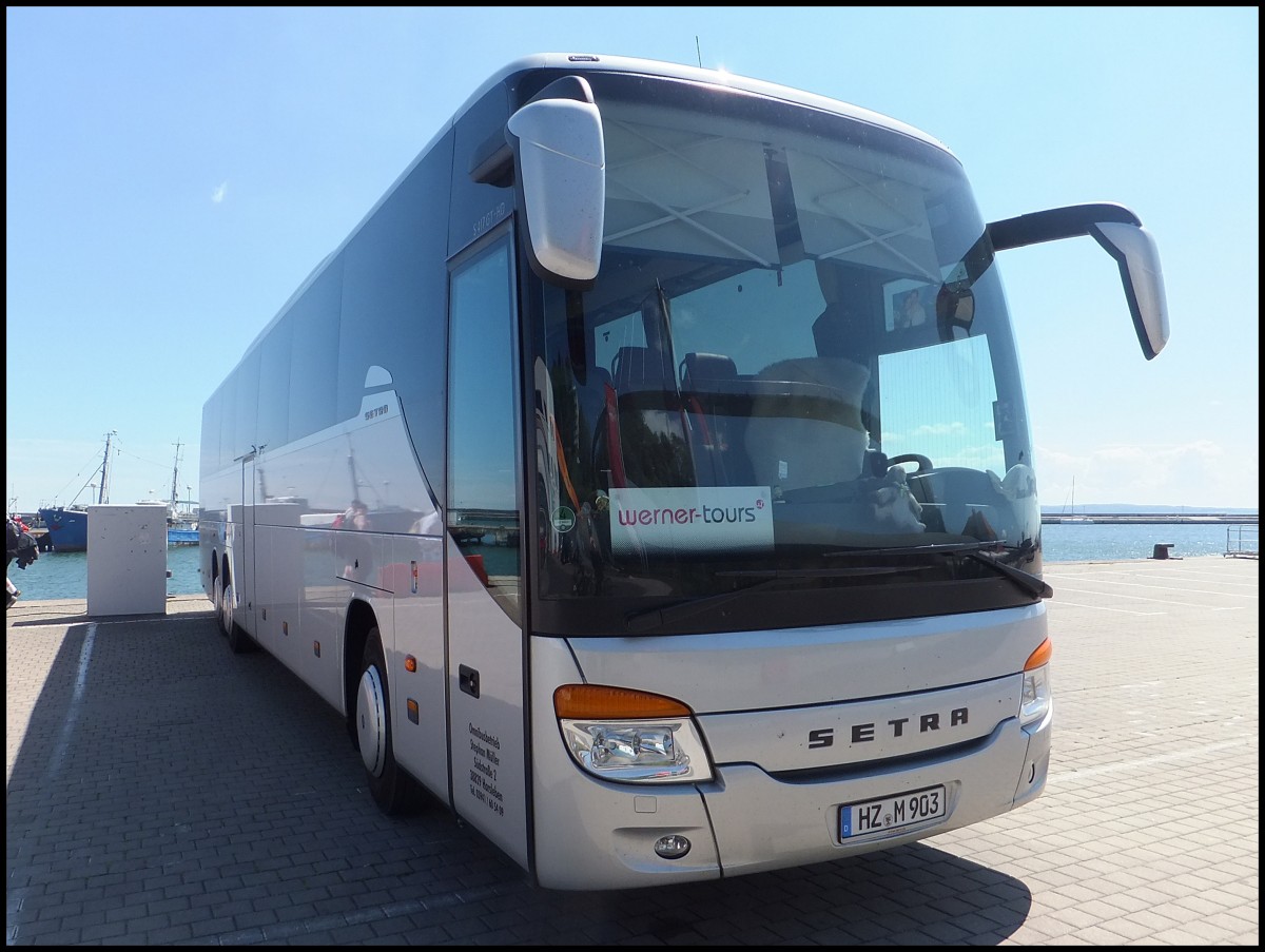 Setra 417 GT-HD vom Omnibusbetrieb Stephan M�ller aus Deutschland im Stadthafen Sassnitz.