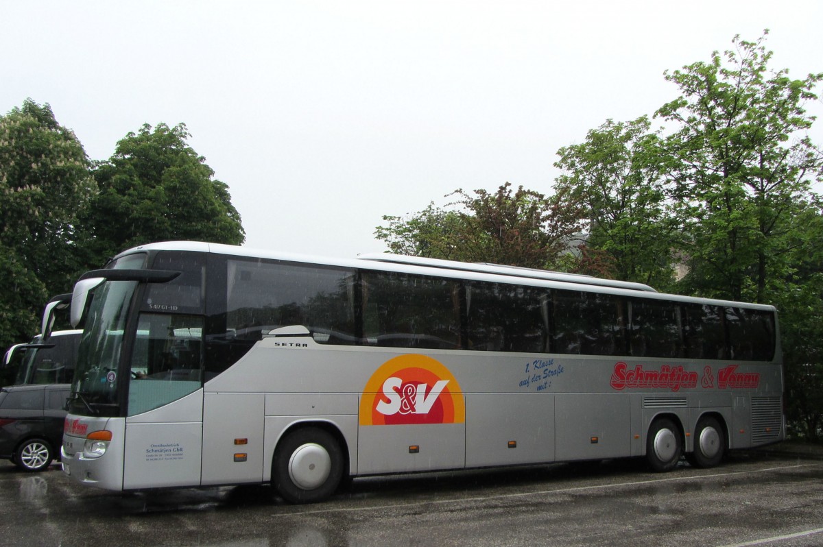 Setra 417 GT-HD von Schm�tjen und Vonau aus Deutschland am 15. Mai 2014 in Krems.