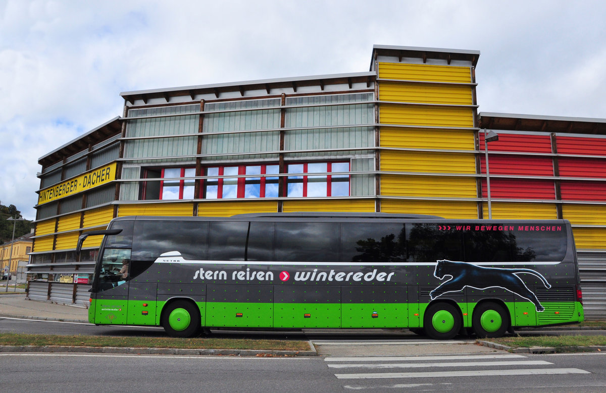 Setra 417 GT-HD von  Stern Reisen  Wintereder aus �sterreich in Krems.