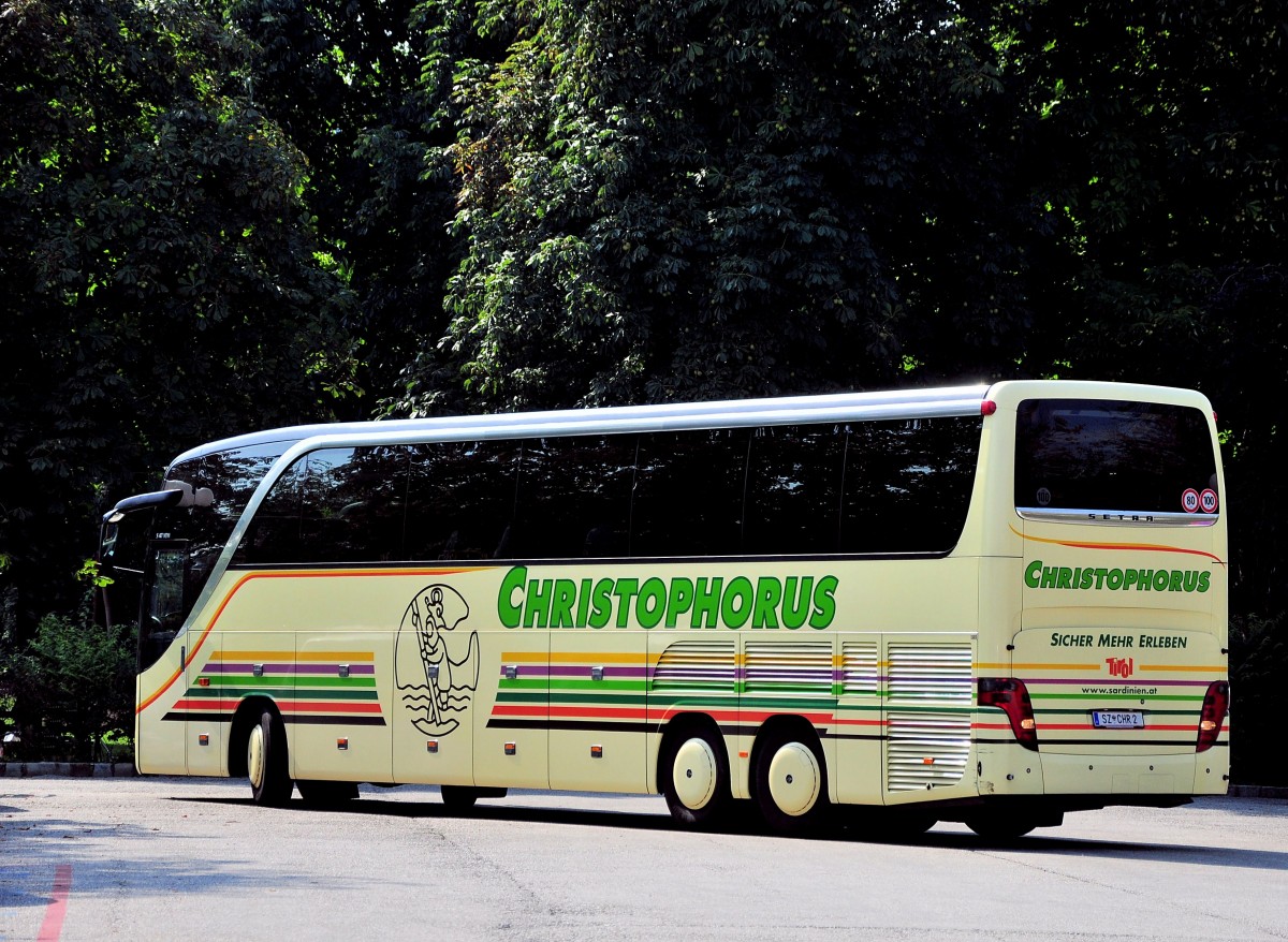 Setra 417 HDH von Christophorus Reisen aus �sterreich am 5.9.2014 in Krems gesehen.