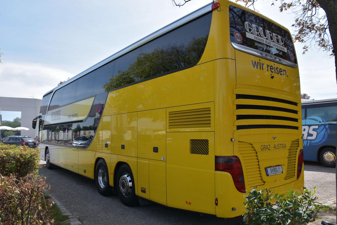 Setra 431 DT von Gruber Reisen aus �sterreich 2017 in Krems.
