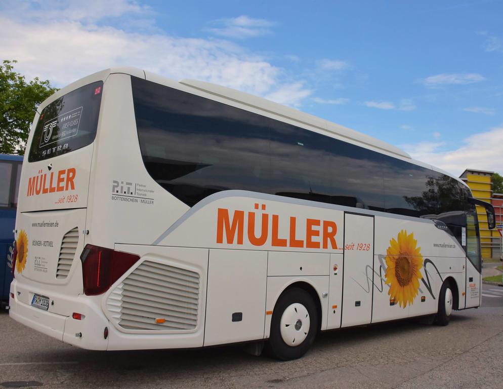 Setra 511 HD von Bauer Reisen aus der BRD 2018 in Krems.
