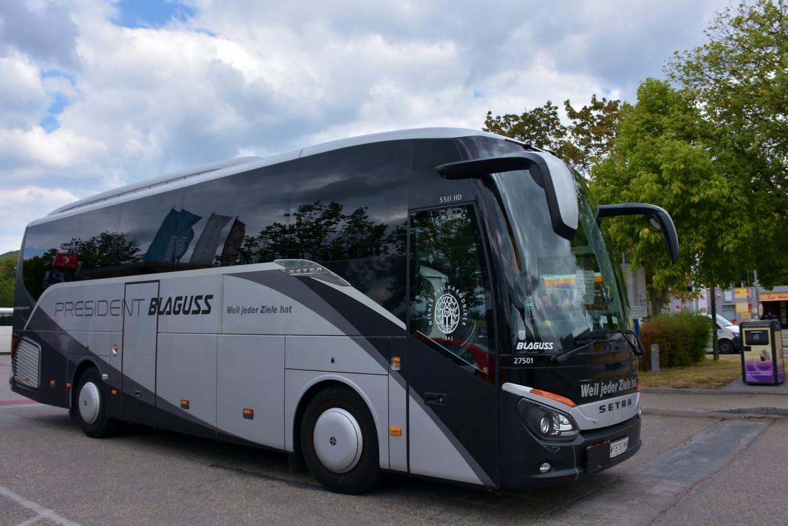 Setra 511 HD von Blaguss Reisen aus Wien 06/2017 in Krems.