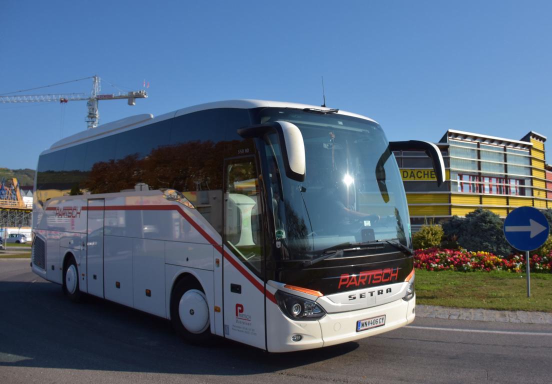 Setra 511 HD von PARTSCH Reisen aus �sterreich 09/2017 in Krems.