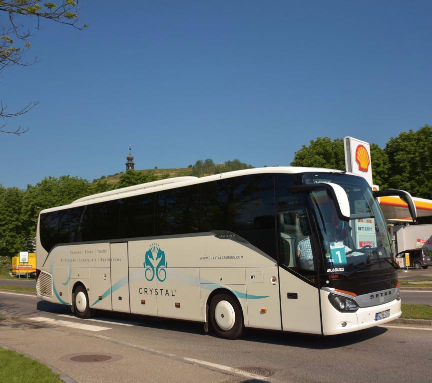 Setra 515 HD von Blaguss  Reisen aus Ungarn im Mai 2018 in Krems.