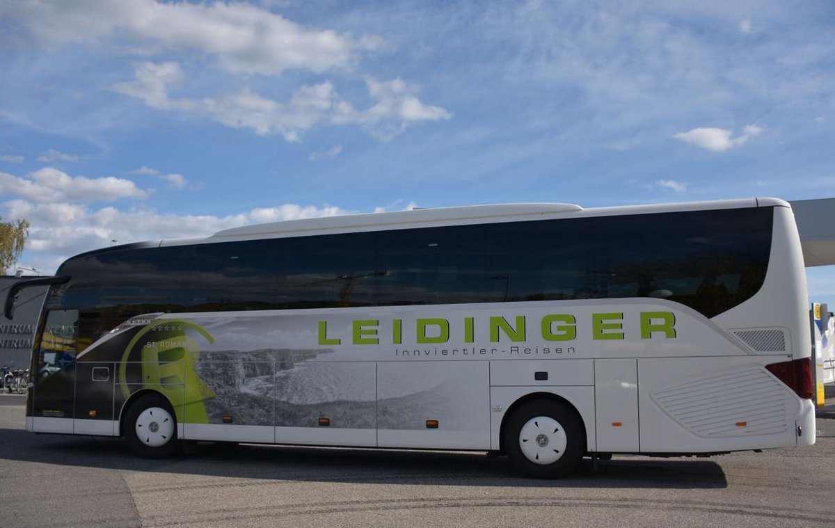 Setra 515 HD von Leidinger Reisen aus �sterreich 10/2017 in Krems.
