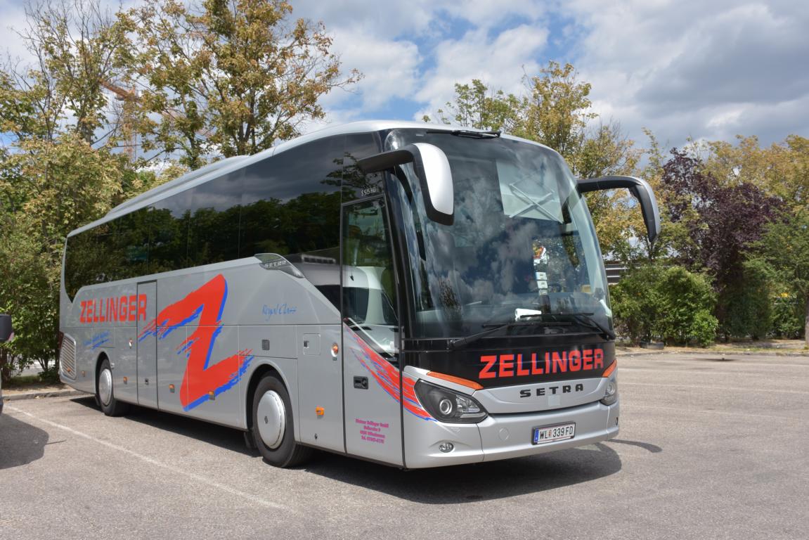 Setra 515 HD von Zellinger Reisen aus Ober�sterreich 06/2017 in Krems.