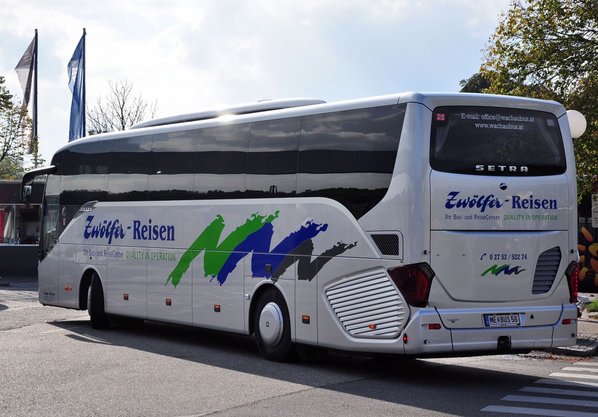 Setra 515 HD von Zw�lfer Busreisen aus �sterreich am 2.10.2014 in Krems.